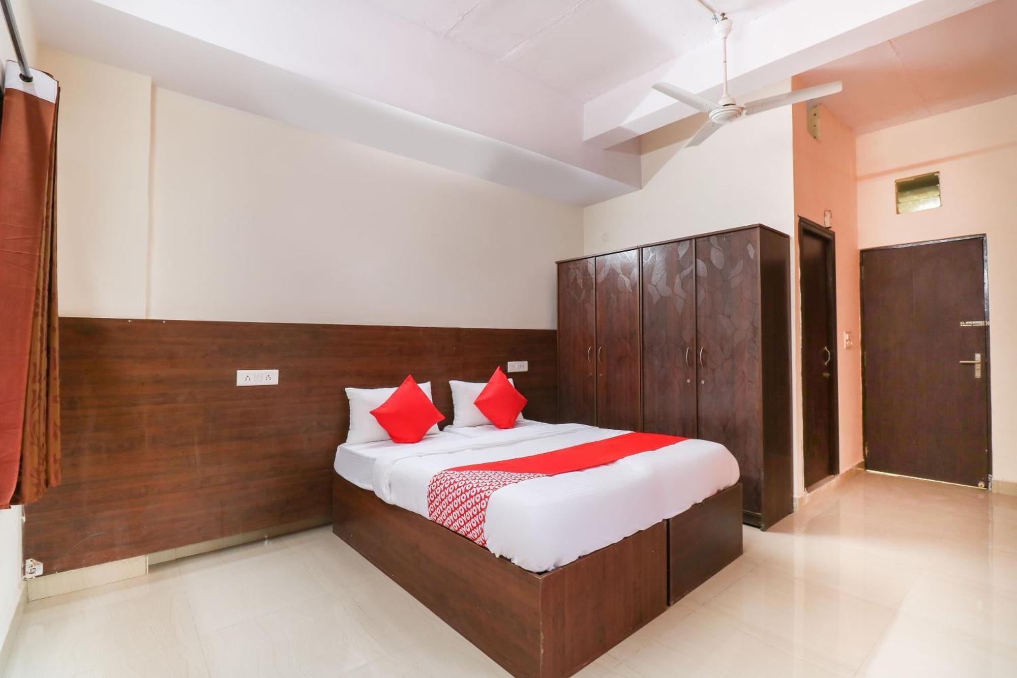 Hotel O The Royal International Hotel Bangalore Esterno foto