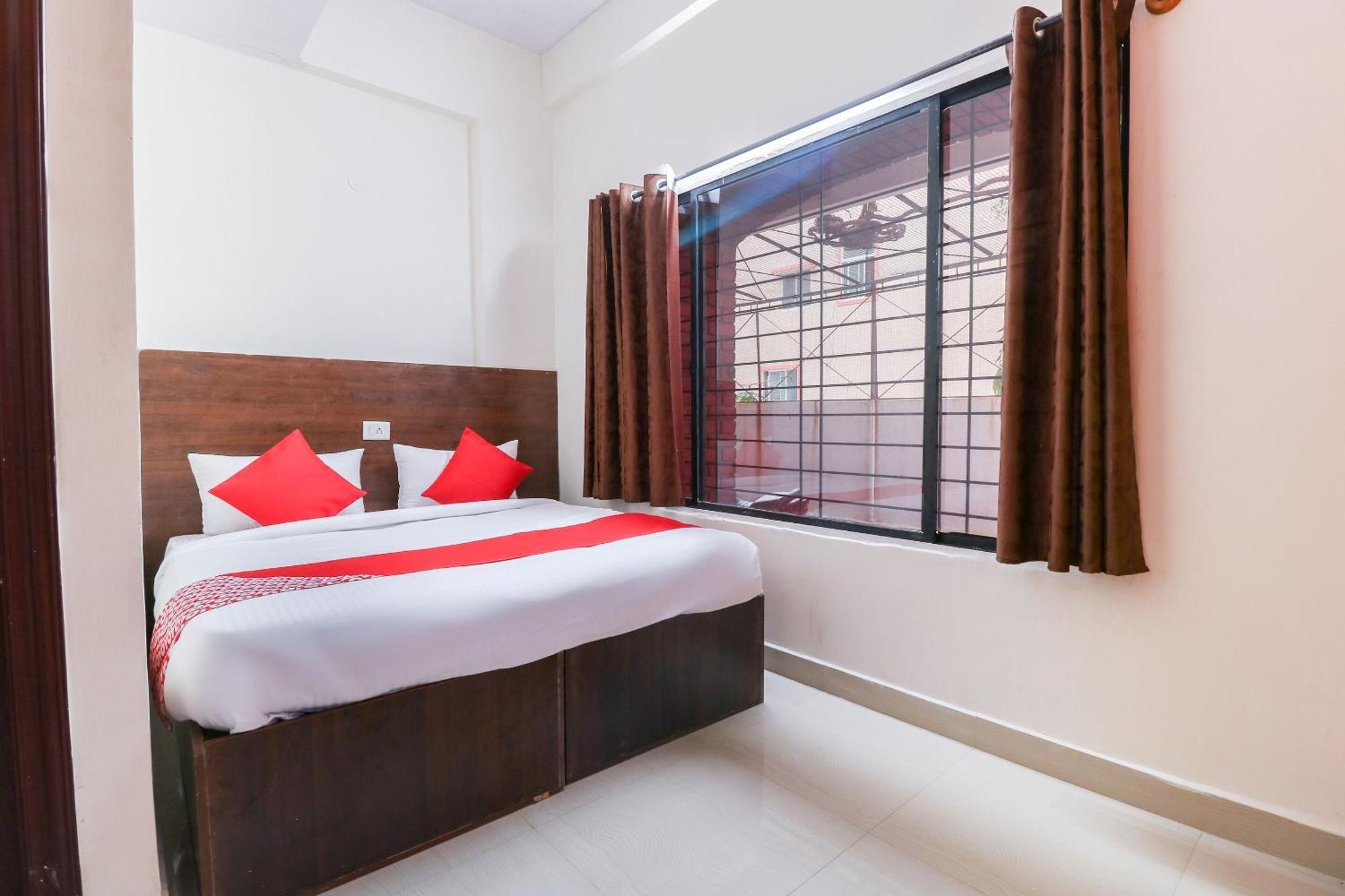 Hotel O The Royal International Hotel Bangalore Esterno foto