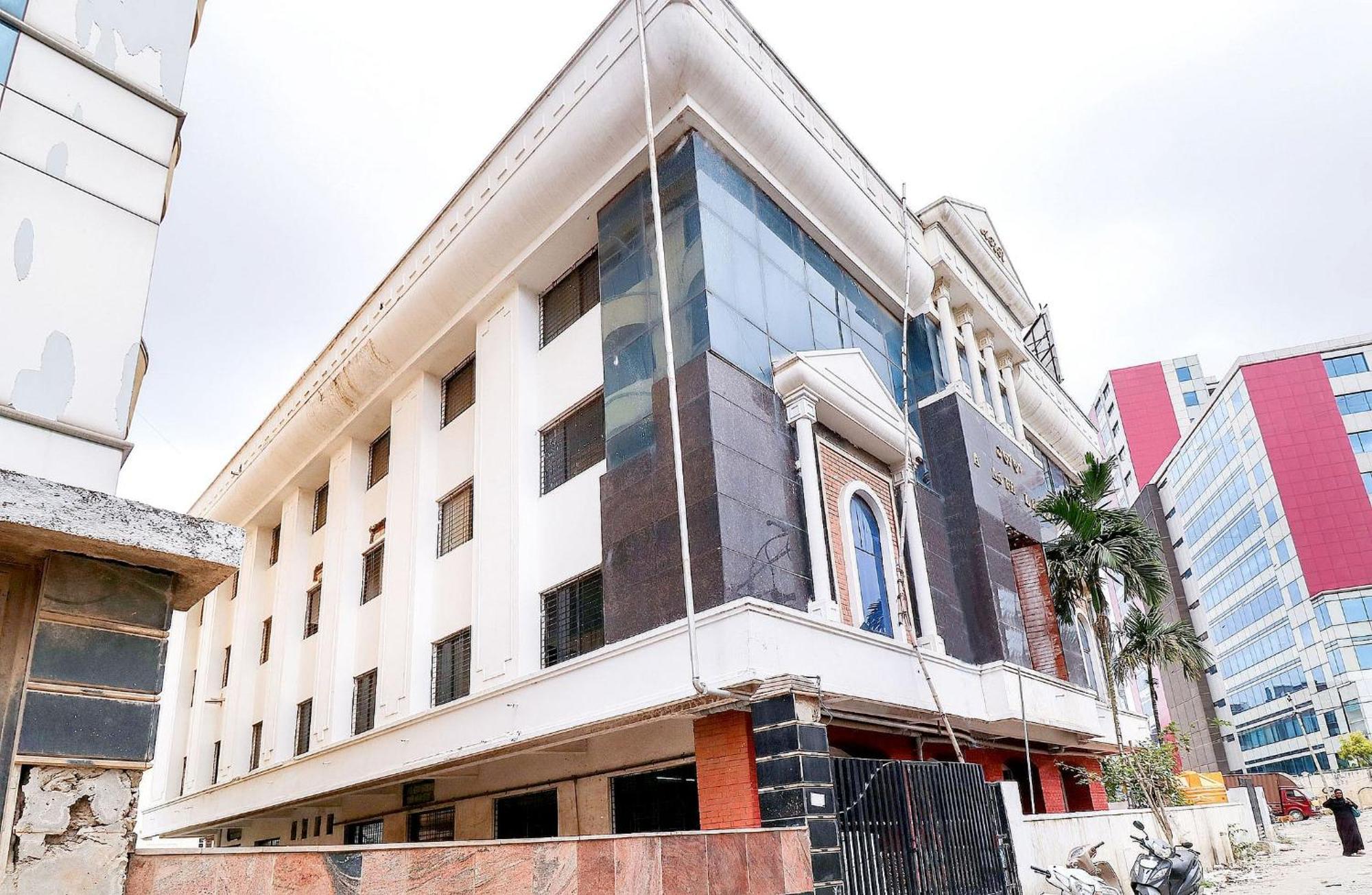 Hotel O The Royal International Hotel Bangalore Esterno foto