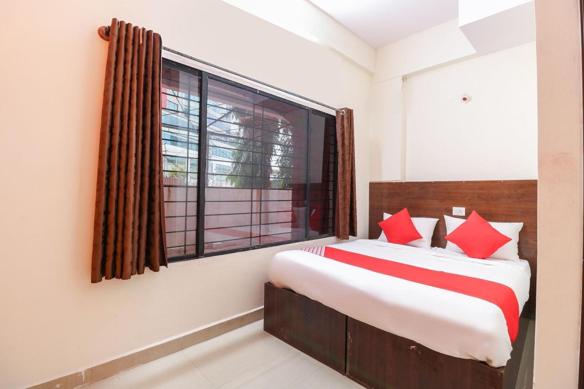 Hotel O The Royal International Hotel Bangalore Esterno foto